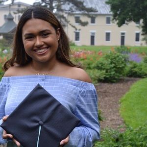 Meet your Posher, Alexandra